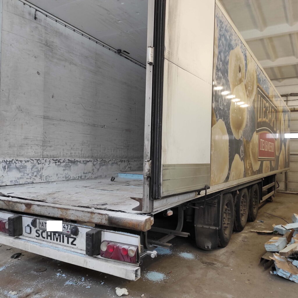 ООО «Трансмороз» осуществляет ремонт пола фургонов грузовых автомобилей и полуприцепов - ТрансМороз