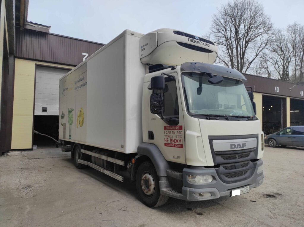 remont plastikovogo furgona 07